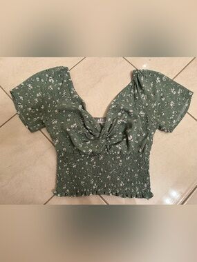 Ardene Sage Green Floral Twist-Front Smocked Crop Top